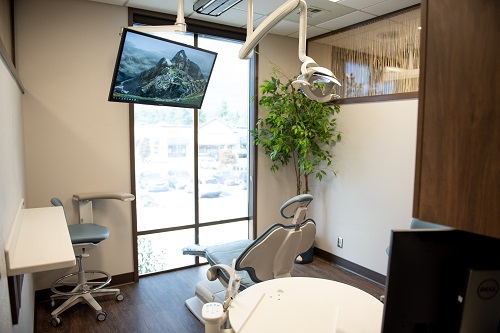An operatory at Covington Family Dental in Covington, WA.